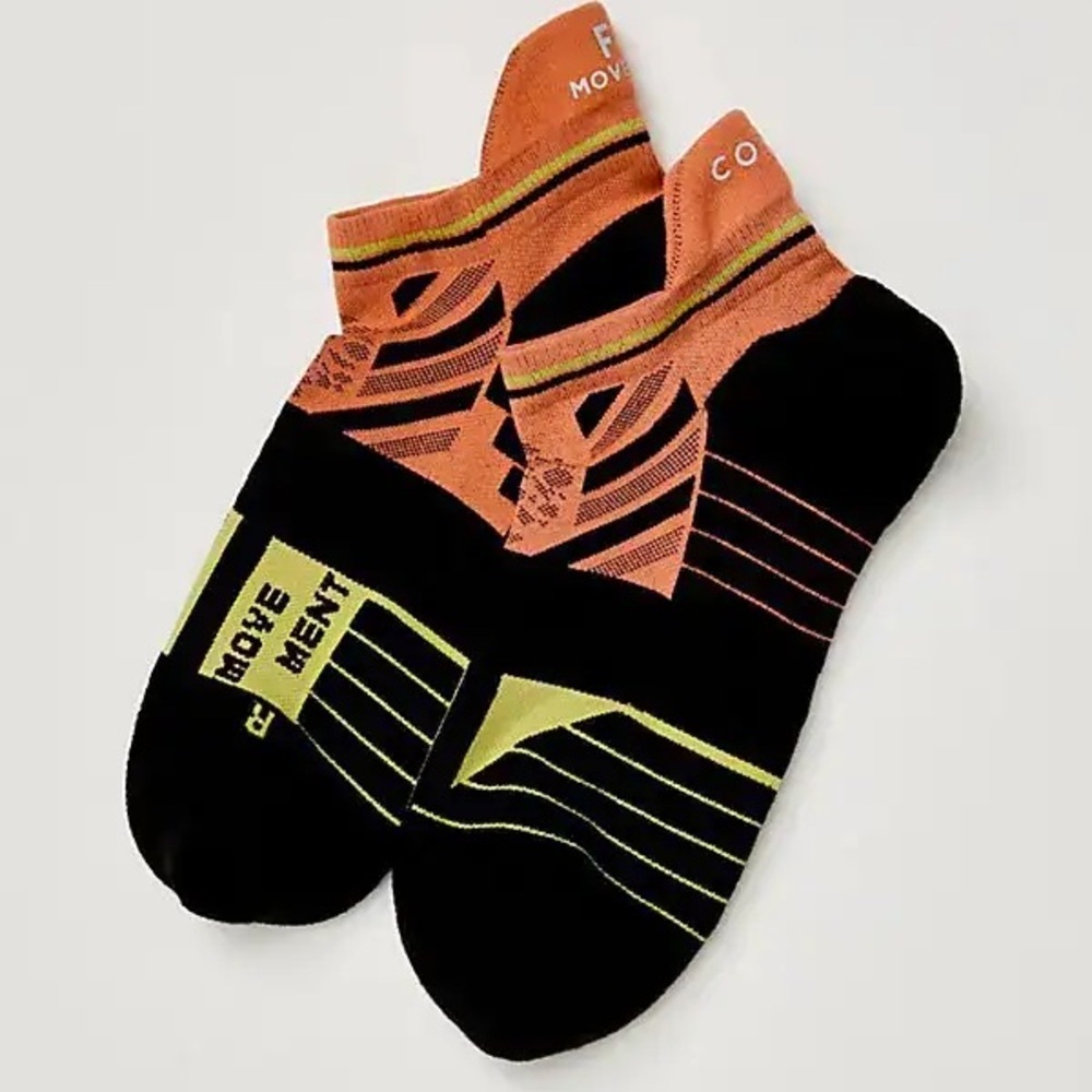 NWT Free People FP Movement x Comrad Ankle Tab Socks Size Medium